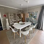 Architekten-villa, Moderne 220qm, 4 Schlafzimmer, Garten * Irschenberg