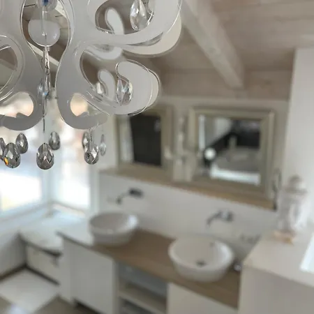 Architekten-villa, Moderne 220qm, 4 Schlafzimmer, Garten *