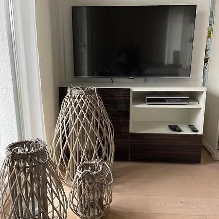 Architekten-villa, Moderne 220qm, 4 Schlafzimmer, Garten *