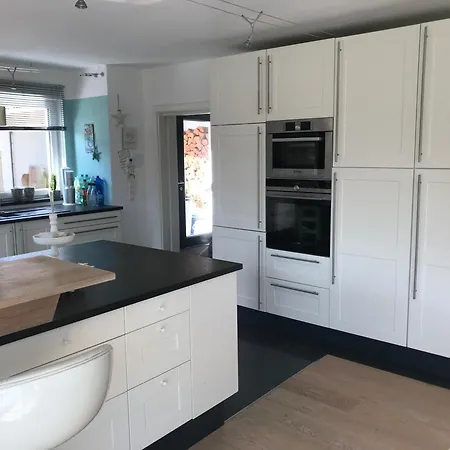 Villa Architekten-villa, Moderne 220qm, 4 Schlafzimmer, Garten