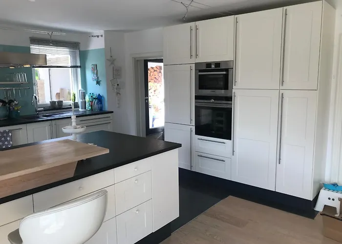 Villa Architekten-villa, Moderne 220qm, 4 Schlafzimmer, Garten