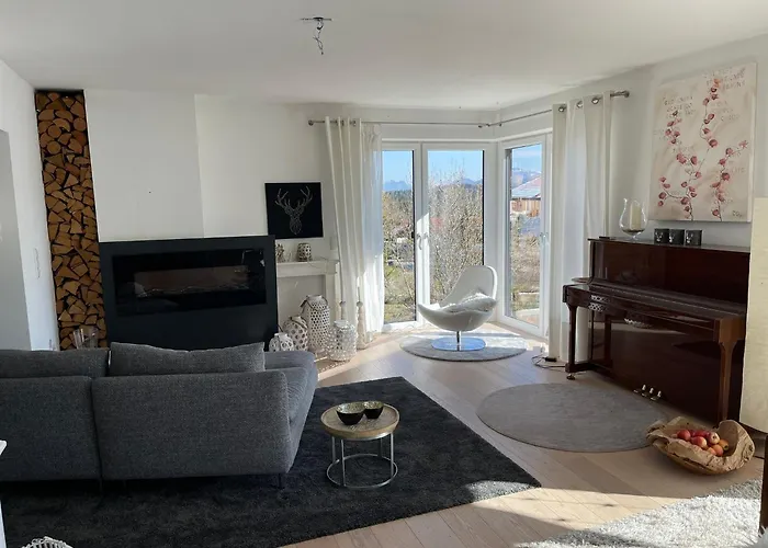 Architekten-villa, Moderne 220qm, 4 Schlafzimmer, Garten * Irschenberg